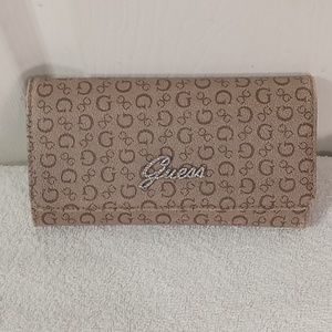 Guess women's wallet